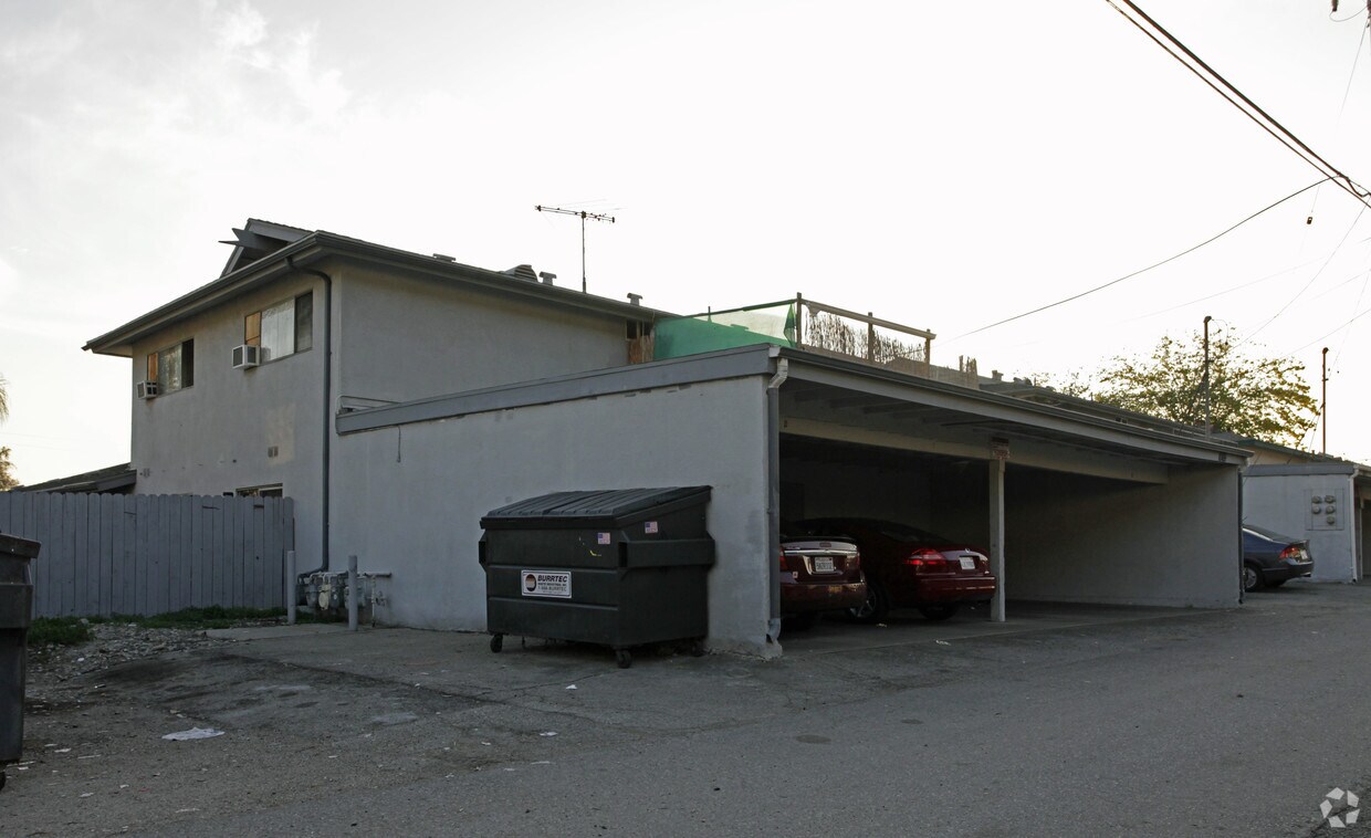 Foto del edificio - 1069 Springfield St