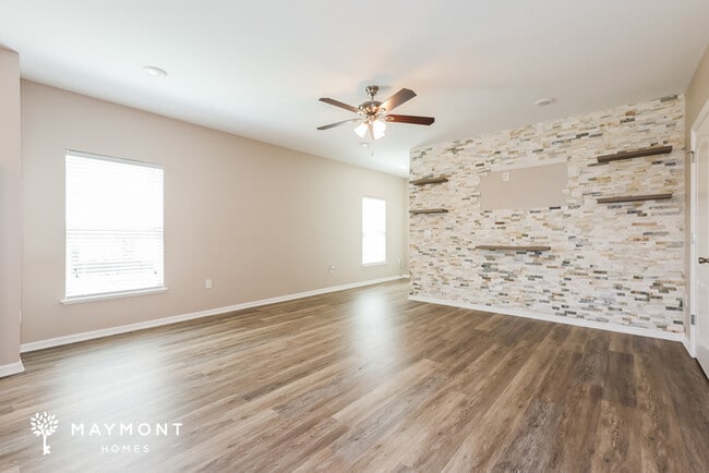 Building Photo - 3861 Strafford Pl
