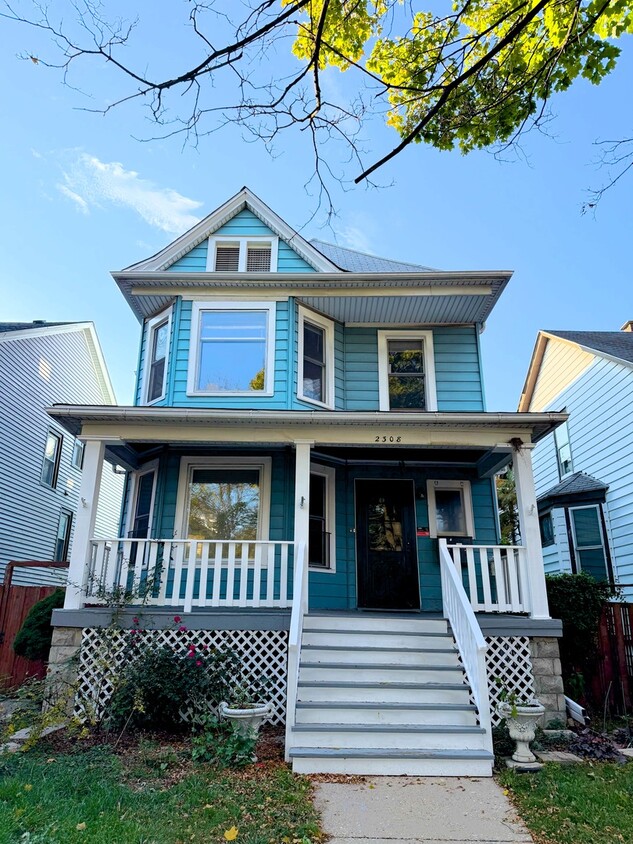 Primary Photo - 2308 N Monticello Ave