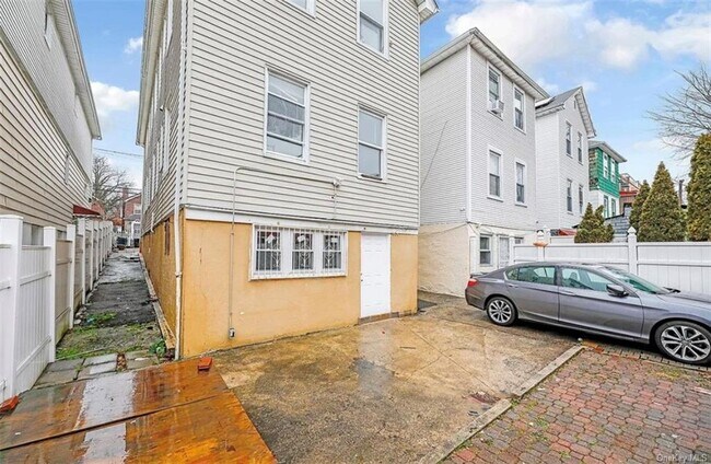 Building Photo - 4362 Edson Ave