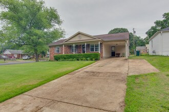Building Photo - 8358 Concord Cove