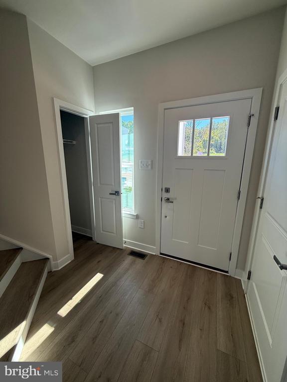 Foto del edificio - 44 Quarry Rd