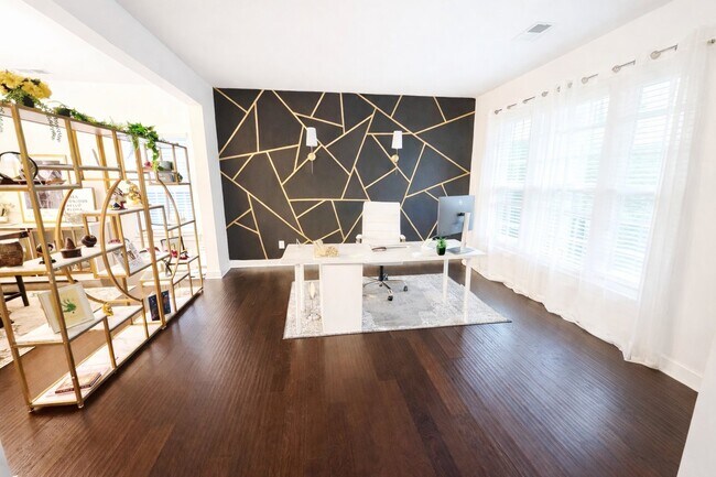Foto del edificio - 11010 Watterson Square Ln