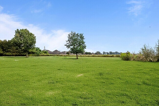 Foto del edificio - COUNTRY LIVING IN THE CITY