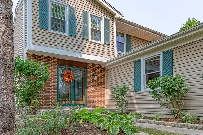 Foto del edificio - 1490 Paisley Ct