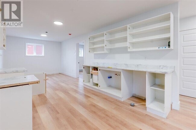 Photo du bâtiment - 8 Briens Rd