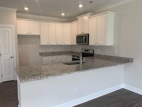 Building Photo - 6927 Eddy Point Ln