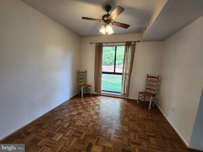 Foto del edificio - 2062 Royal Fern Ct