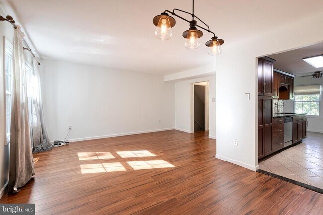 Foto del edificio - 1640 Mt Airy Ct