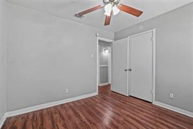 Foto del interior - Ennis Place Apartments: Great location & U...