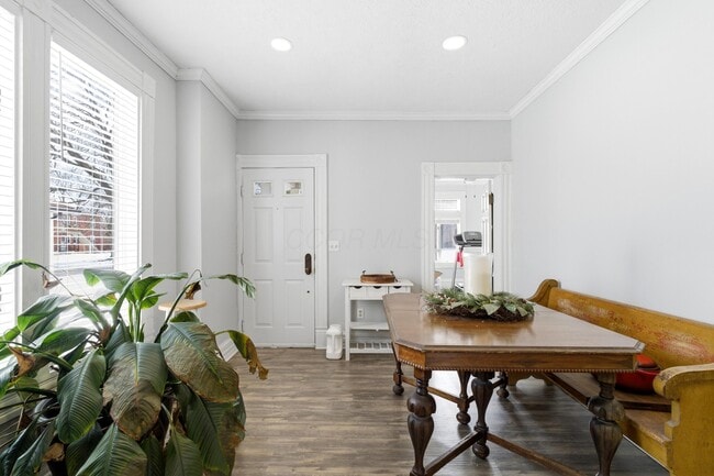 Foto del edificio - 1374 Ida Ave