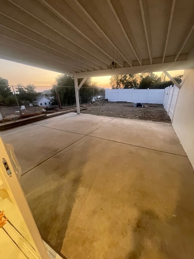 Building Photo - 7571 Frazer Dr