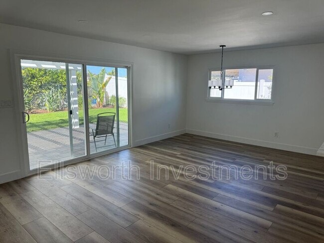 Building Photo - 3620 Mt Aladin Ave