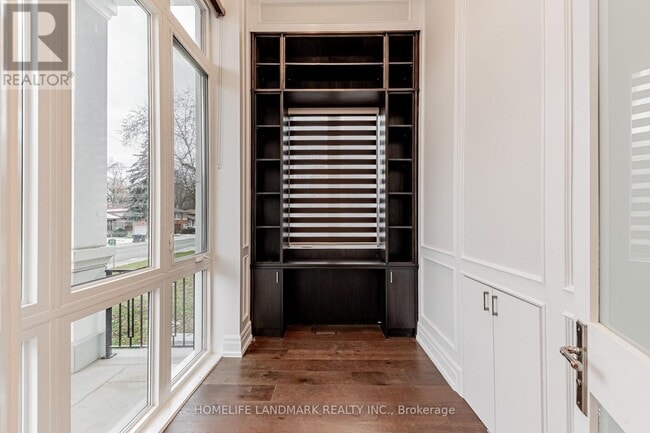 Photo du bâtiment - 198 Empress Ave