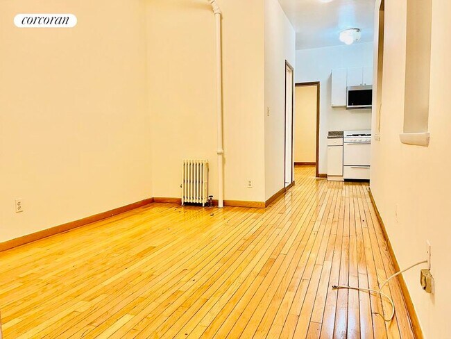 Foto del edificio - 314 E 9th St