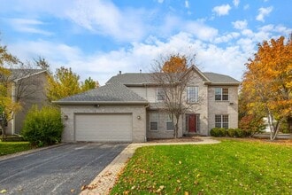 Building Photo - 722 Aster Dr