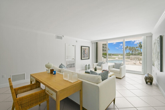 Building Photo - 2780 S Ocean Blvd