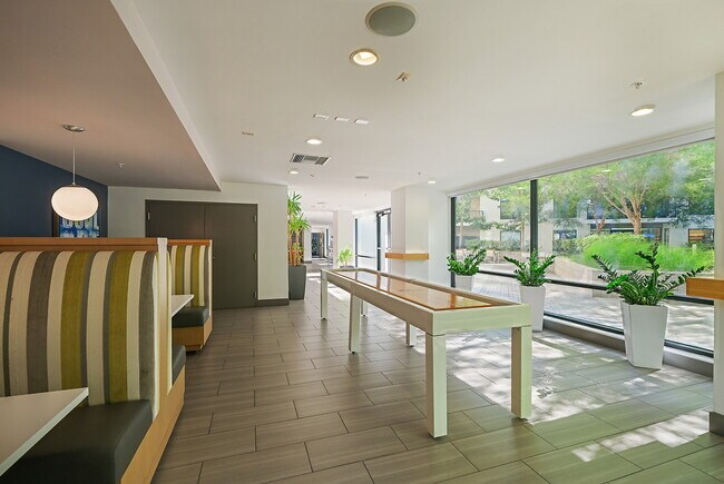 Foto del edificio - Revere Campbell