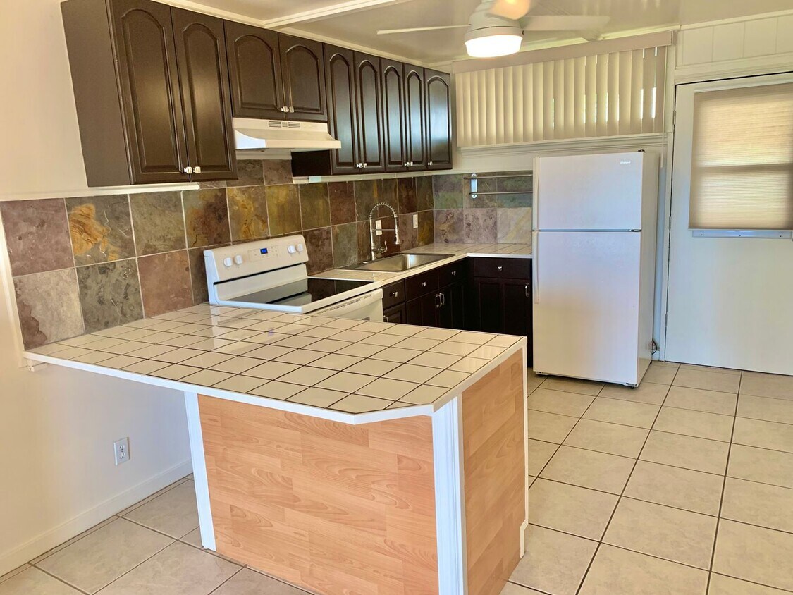 471 Liholiho St Unit 217, Wailuku, HI 96793 Room for Rent in Wailuku