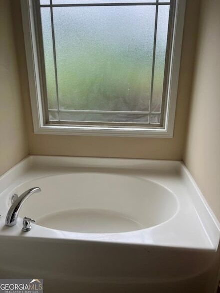 Foto del edificio - 2918 Hillside Pl