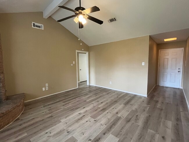 Foto del edificio - 806 Canna St