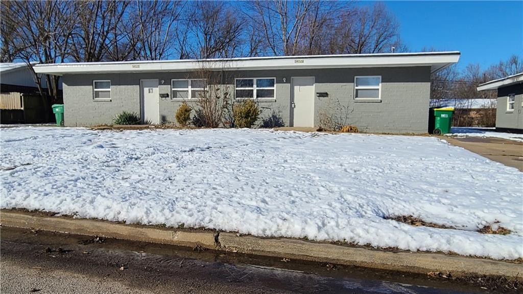 402 Dyer St, Springdale, AR 72762 Townhome Rentals in Springdale AR