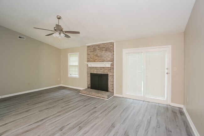 Foto del edificio - 7228 Walterboro Rd