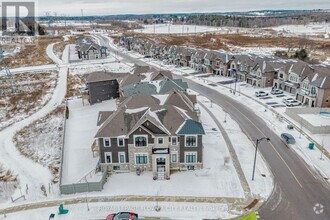 Building Photo - 518 Kleinburg Smt Wy