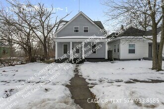 Building Photo - 1308 Kinyon St