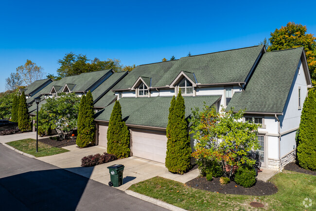 Building Photo - Bercley Woods Townhomes