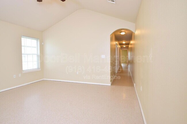 Foto del edificio - 6025 S Madison Pl