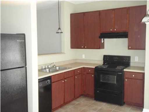 Building Photo - 20 Pine Meadows Cir
