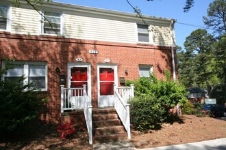 Building Photo - 812 Green St