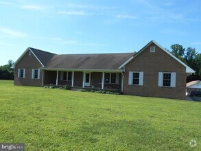 Building Photo - 3420 Evans Rd