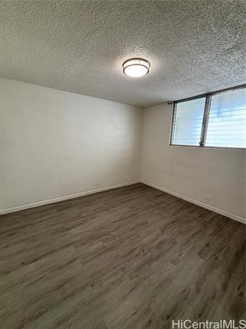 Building Photo - 1924 Kalani St