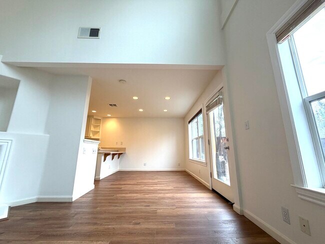 Foto del edificio - 7835 Veronica Ct