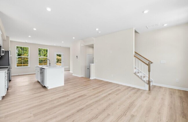 Foto del edificio - Room in Townhome on Beeler Ln