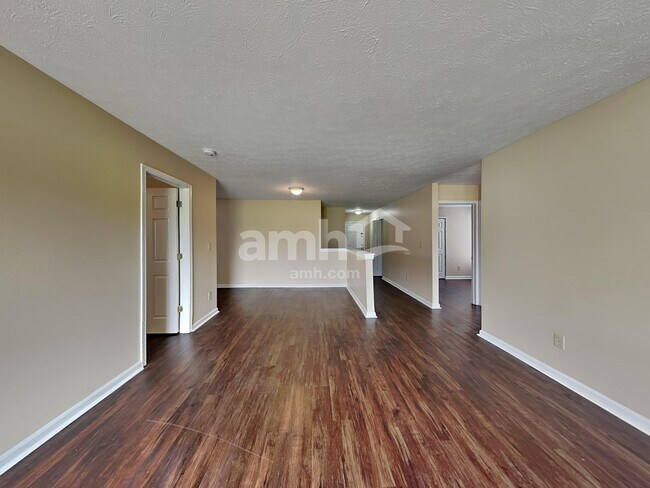 Foto del edificio - 8103 Chesterhill Ln