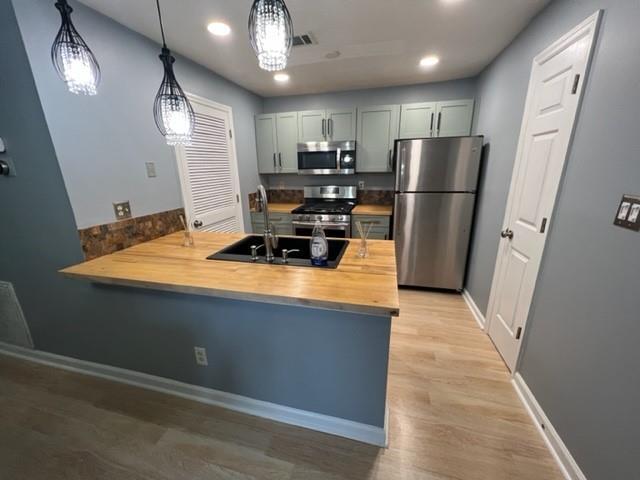 Building Photo - 2202 River Heights Ct SE