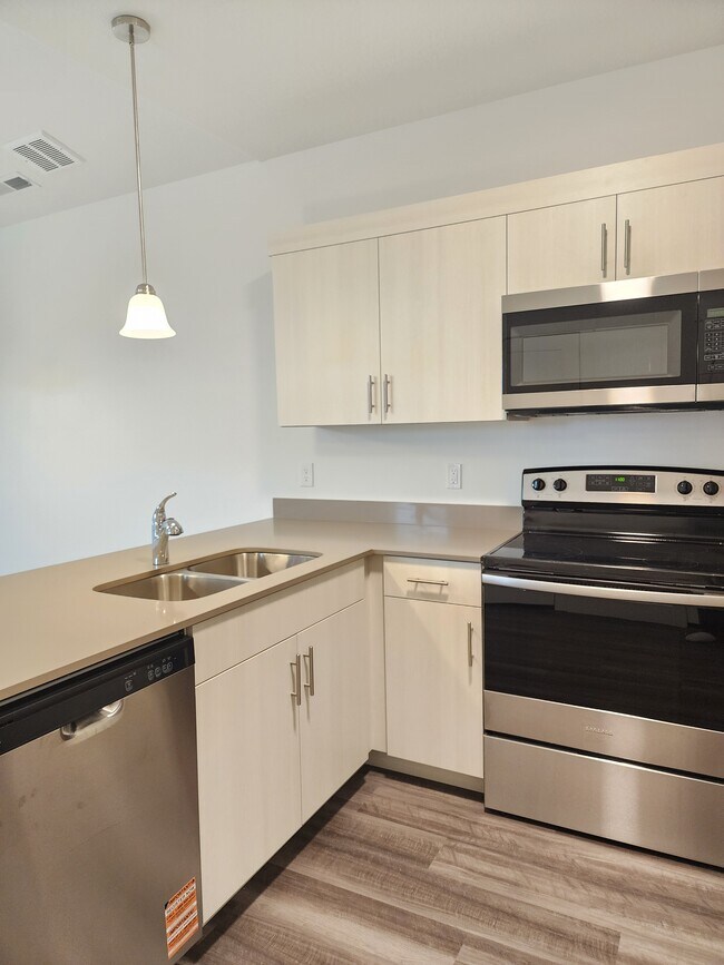 Foto del edificio - 4735 S Alder Dr