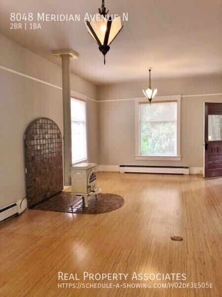 Foto del edificio - 8048 Meridian Ave N