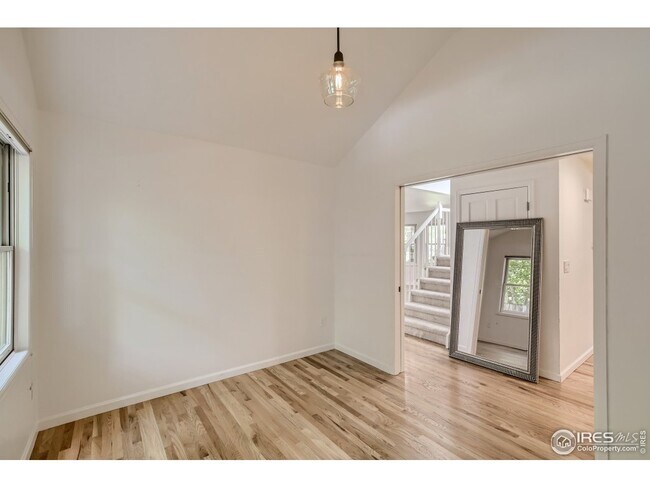 Foto del edificio - 448 Pearl St