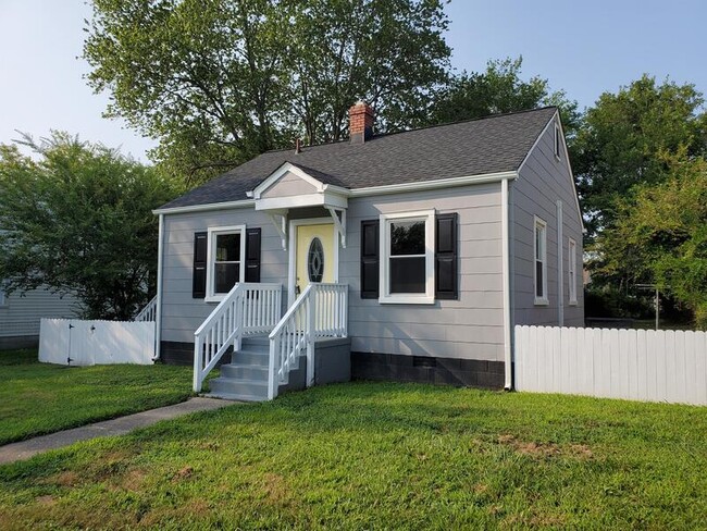 Building Photo - 1803 Elkridge Ln