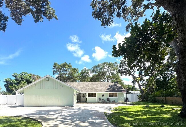 Building Photo - 2518 Ranch House Rd