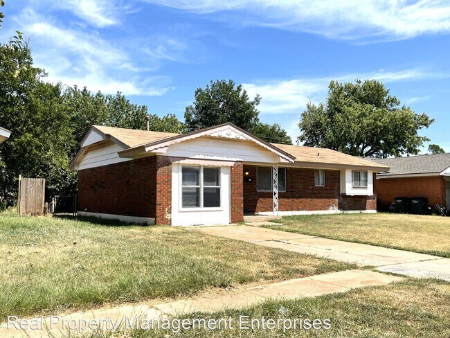 Foto del edificio - 3 br, 1 bath House - 3205 Lazy Ln