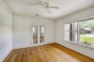 Building Photo - 4703 Braeburn Dr