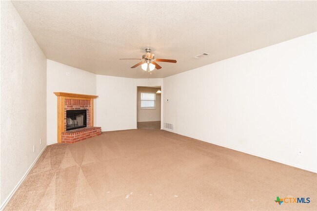 Building Photo - 3902 Bolivar Dr