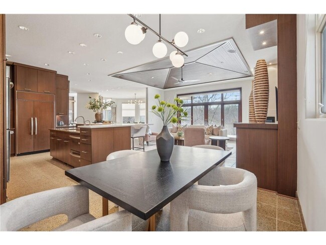 Building Photo - 9730 Sky Ln