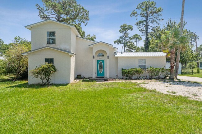 Building Photo - For Lease - 3 BR | 2 BA Furnished Corporat...