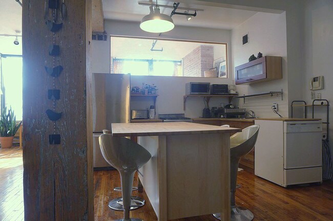 Foto del edificio - 305 E 140th St